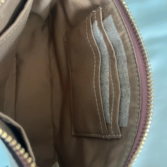 Coach Heart Logo Pink and Cream Shoulder Bag - Picture 3 of 7